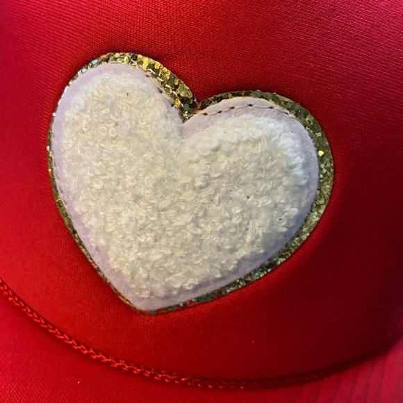 🆕HEART HAT❣️ adjustable snap back! Zoom in for details.... - Picture 7 of 7